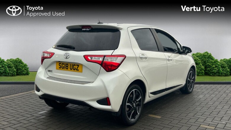 Toyota Yaris 1.5 VVT-i Design 5dr Petrol Hatchback